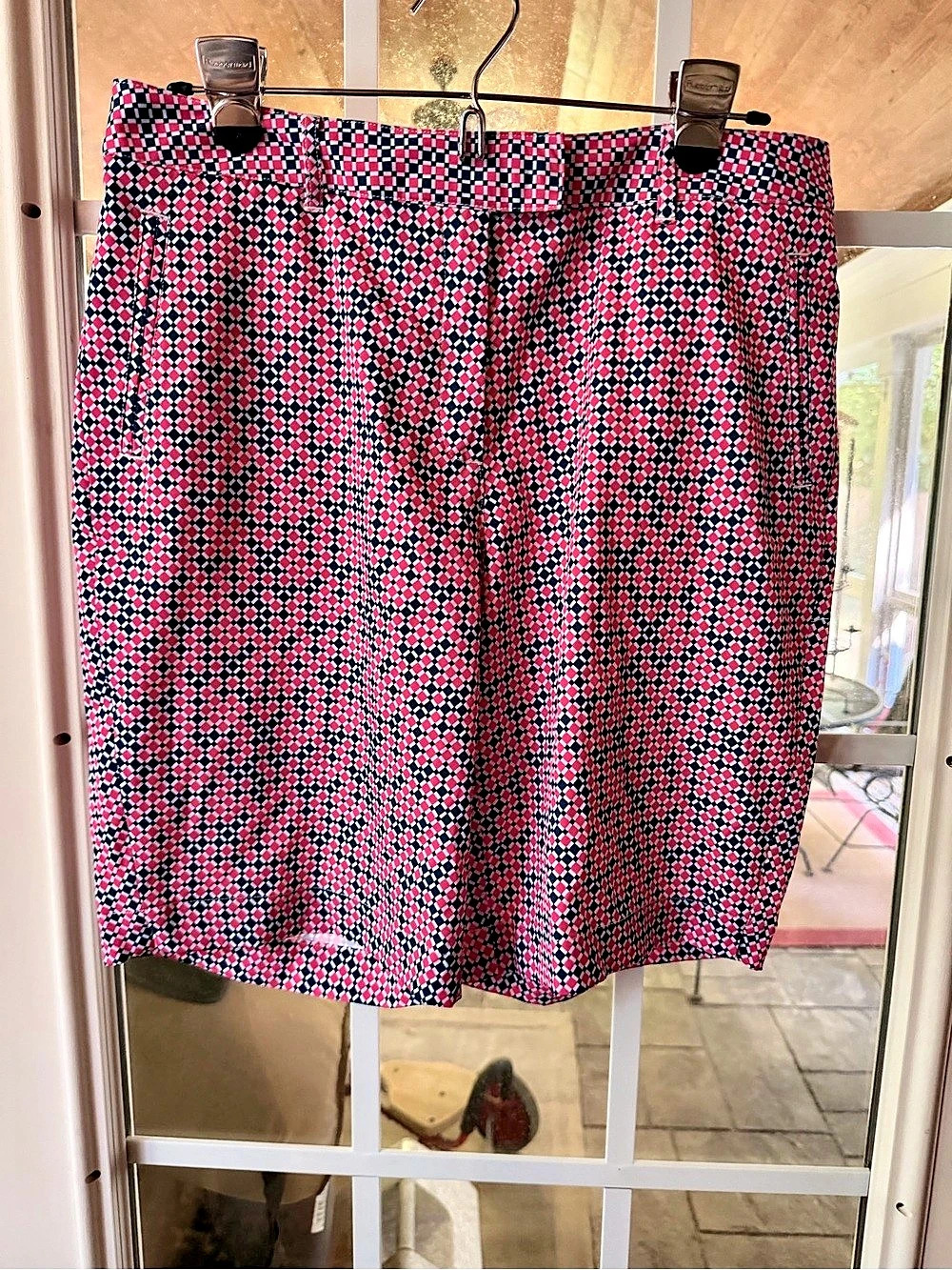 Lady Hagen Geometric Athletic golf Shorts in Pink & Blue Size 8
